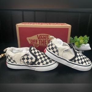 Vans Slip On V Checkerboard Toddler Shoes with box size 7c